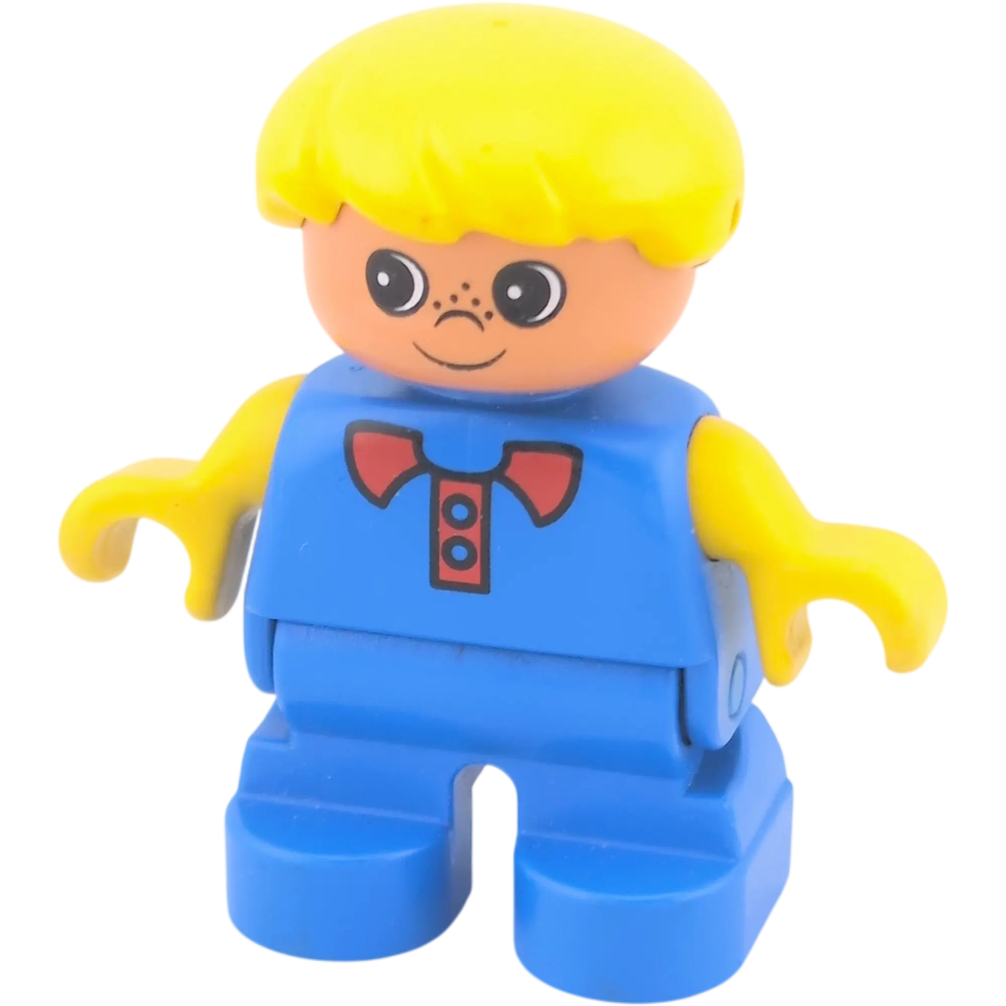 Lego Duplo Junge blonde Haare mit blauem Anzug mit gelben Ärmeln und rotem Kragen, Sommersprossen