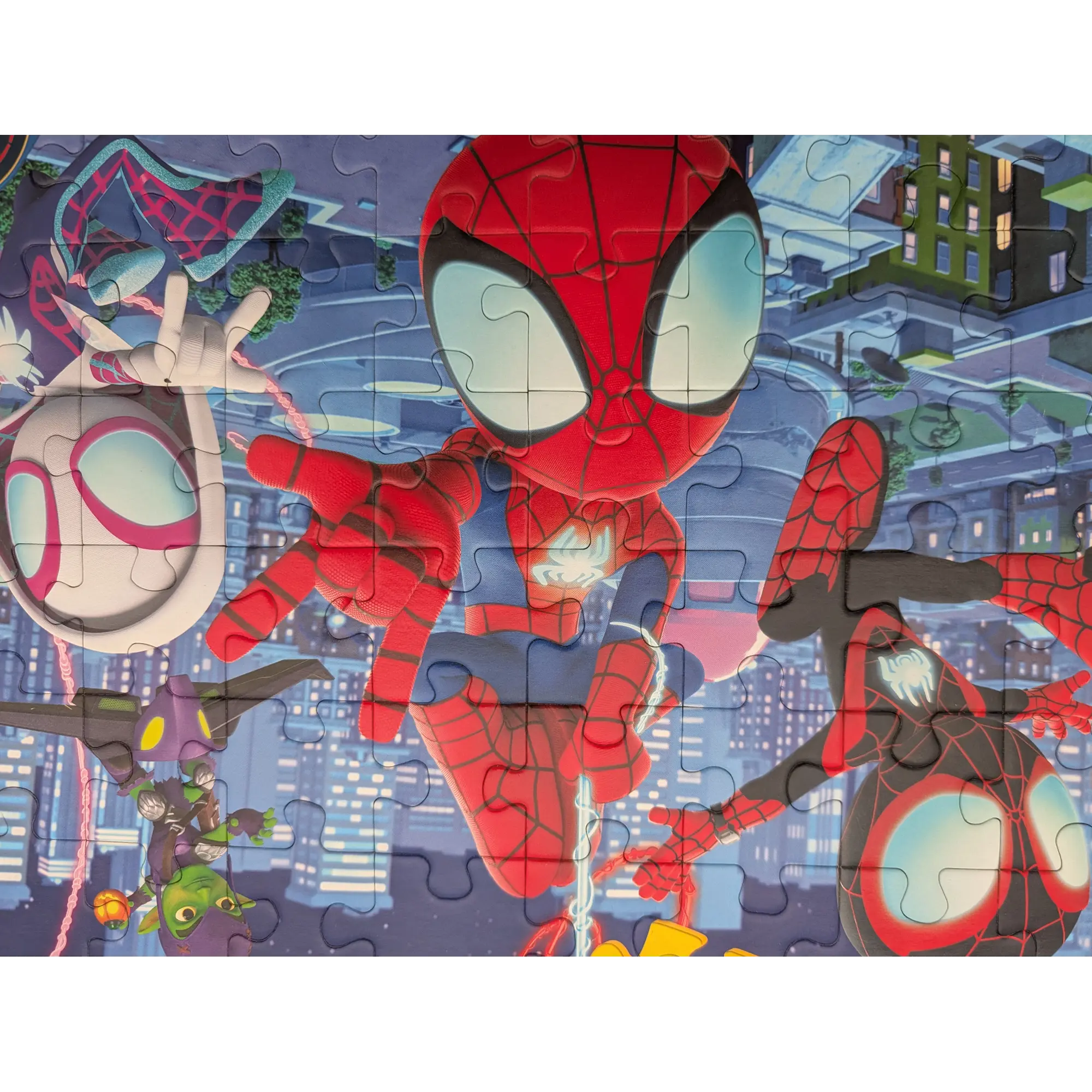 Disney Rahmenpuzzle 48 Teile Marvel Spidey Glow Webs Glow