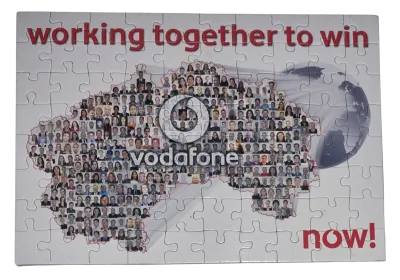 Vodafone working together to win Puzzle 80 Teile